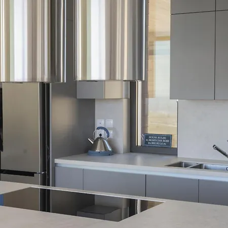 Donatos Villa Mégas Yialós-Nítes